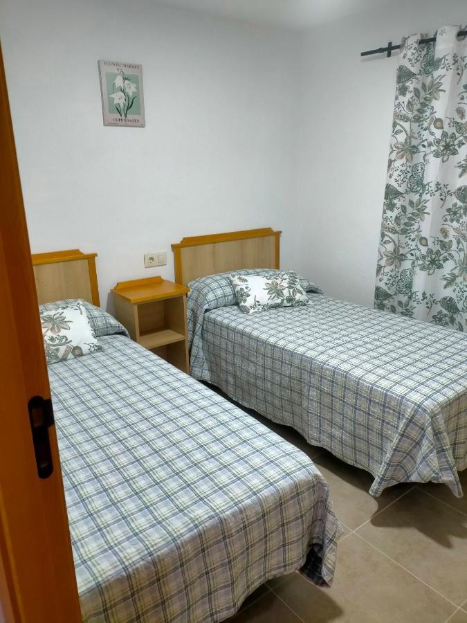 Casa Rural Ardwina II Alía Eksteriør billede